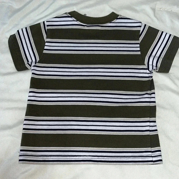 A lot of 2, 12 month stripped tops - Picture 3 of 5